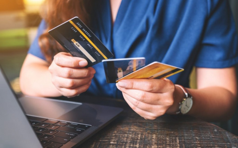 Преимущества индивидуальной зарплатной карты (ИЗК) для физических лиц