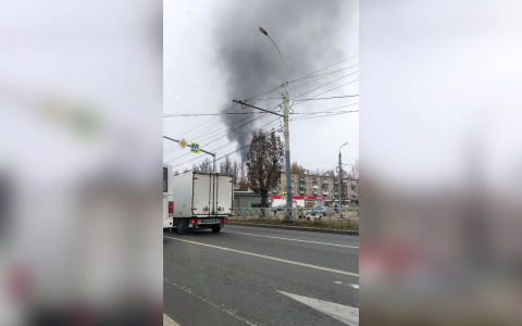 Черный дым в Брагино: что загорелось в Ярославле