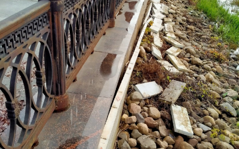 Город разбитых плиток: жители бьют тревогу из-за вида Ярославля