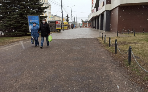 "Держитесь подальше": Вася Ложкин написал новую картину про коронавирус