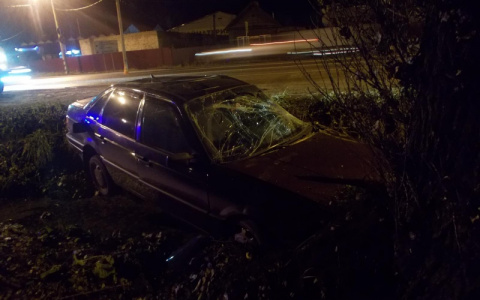 Истекал кровью в реанимобиле: подробности смертельного ДТП под Ярославлем