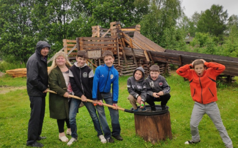 "Взрослых детей не берут»: папа 28 мальчиков из Ярославля раскрыл секрет счастья