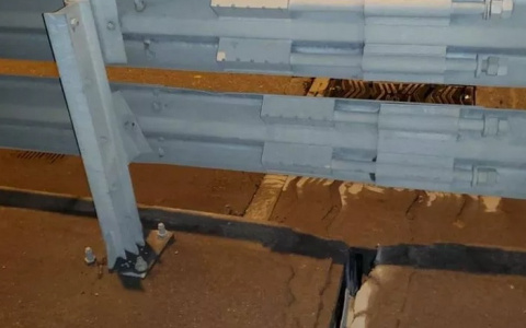 Трещины размером со ступню: в Ярославле починили скандальный Октябрьский мост