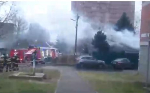 "Очищают" для новой застройки": ярославцы сообщают о пожаре на Суздалке. Видео