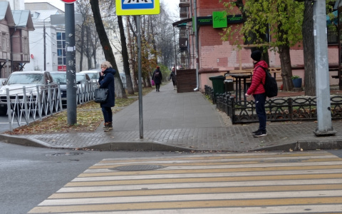 На выплаты по 100 тысяч в 21 году власти выделили 26 миллиардов