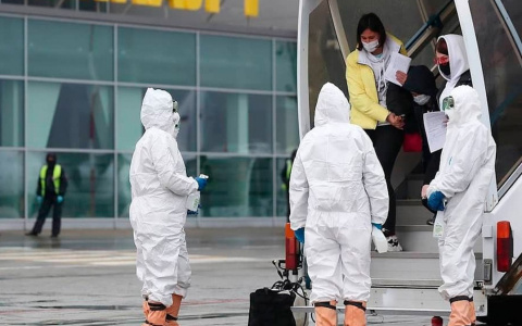 Эти 9 признаков укажут на ковид: смотрите на кожу