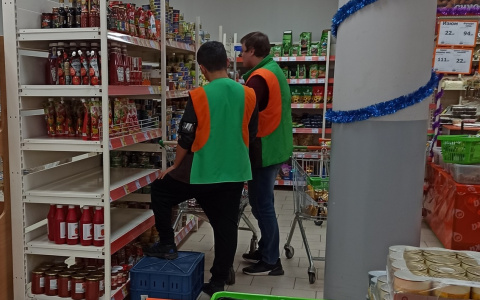 «Это жуткая отрава»: об опасных свойствах популярного фрукта рассказали ученые