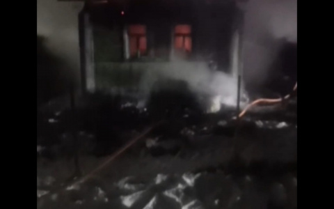 Сгорел дотла: подробности пожара под Ярославлем