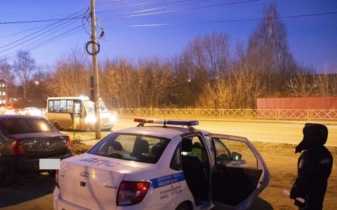 Переломала ноги: в Ярославле восьмилетний водитель наехал на трехлетнюю девочку