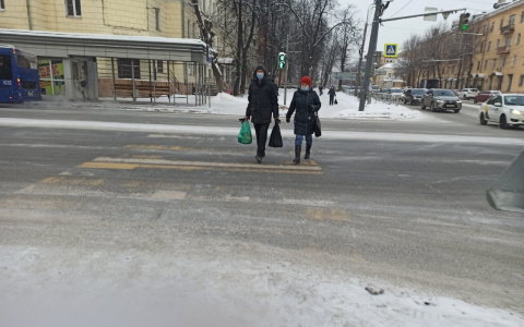 "Вместо больницы торговый центр": ярославцы защищают детскую поликлинику в центре города