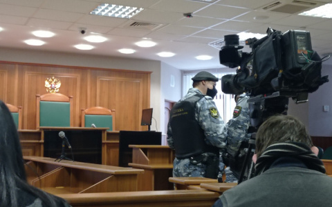 Под Ярославлем семью выселили из квартиры за долги в 300 тысяч