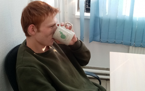 Мужские удовольствия. На диване?...