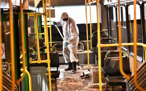 Вирус мутирует: новую волну пандемии пообещали ученые