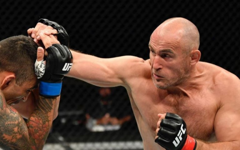 Алексей Олейник покинул рейтнг UFC