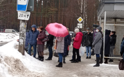 Попова: привитые россияне могут заразить ковидом