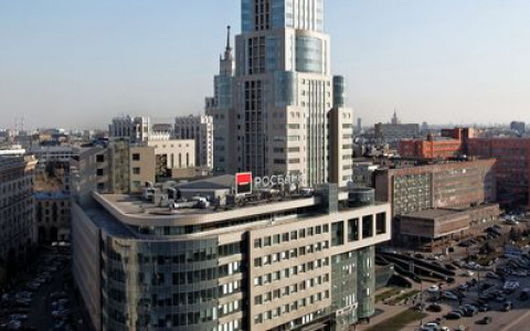 А можно ли заработать на зарплатной карте?