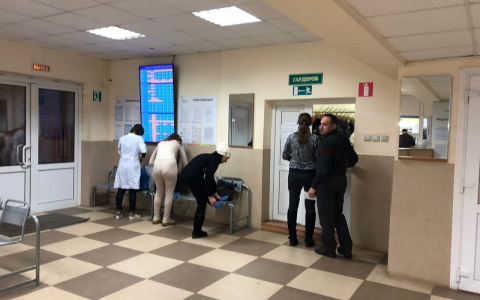 Еще коварнее: зафиксировали первые случаи заражения новый штаммом коронавируса