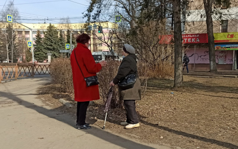 "Маску вместо хлеба?": скандал с безработными разразился на бирже труда в Ярославле