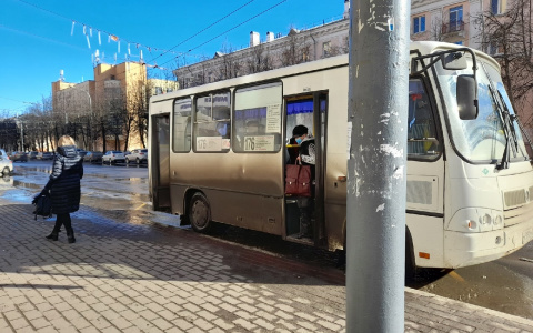 В общественном транспорте Ярославля установили новую систему оплаты