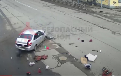Из багажника высыпались вещи: видео жуткого ДТП на Толбухина с двумя жертвами