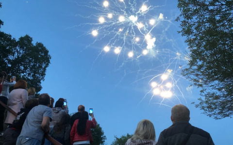 "Оставить только три": в Госдуме предложили убрать все праздники и выходные