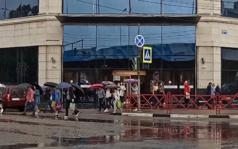 Прогнозируют травмы: экстренное предупреждение МЧС в Ярославле