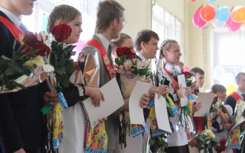 В Ярославле начались последние звонки: что изменилось