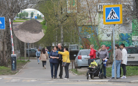 «Асфальт кончился»: дворы Ярославля заполонили бесхозные горы песка