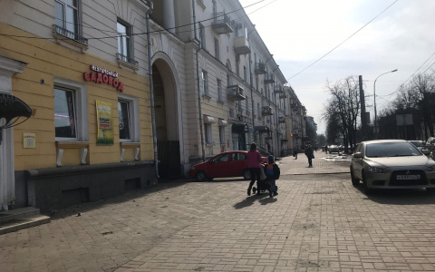 Малыш плакал на подоконнике: в Ярославле сотрудники Росгвардии спасли жизнь 3-летнему ребенку