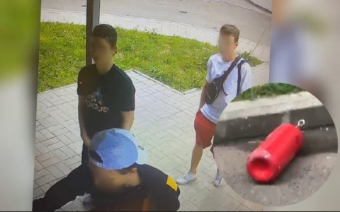 "Рядом дети": в Ярославле подростки с высоты 18 этажа сбросили огнетушитель. Видео