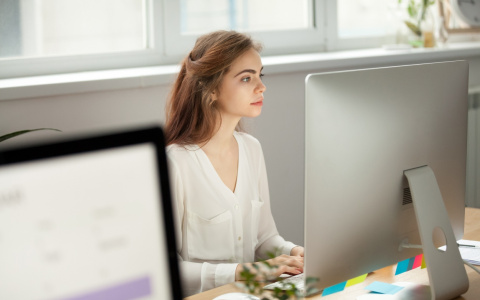 Размер зарплаты может предсказать количество откликов на вакансию