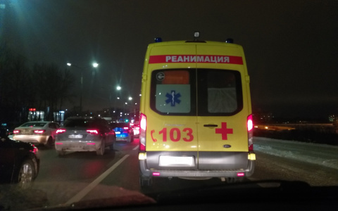 Истекала кровью на дороге: под Ярославлем насмерть сбили женщину