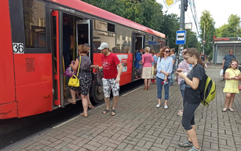 В Ярославле запретят парковаться на одной из центральных улиц