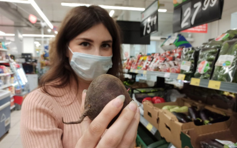 Цены на "борщевой набор" взяли под контроль: когда в Ярославле подешевеют морковь и свекла