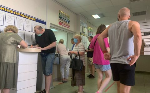 "Ночь была адовой": 823 ярославца умерли от ковида