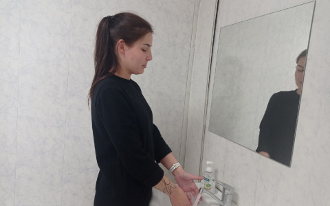 Сегодня отключат холодную воду: где