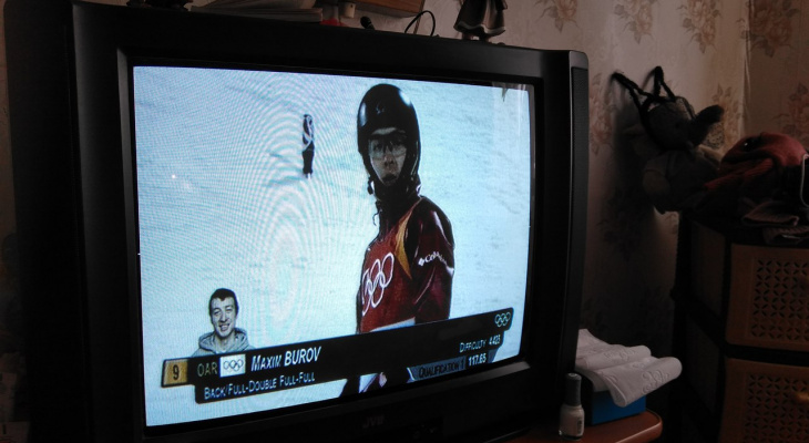 Буров и Никитина стали чемпионами России в лыжной акробатике