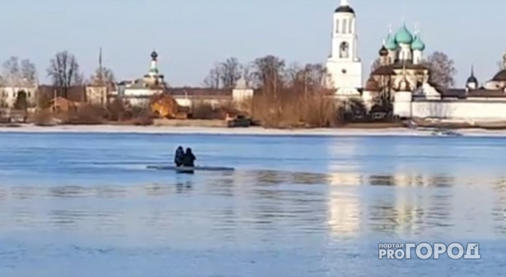 Открыли навигацию: на Волге спасли детей, которые катались на льдине. Видео.