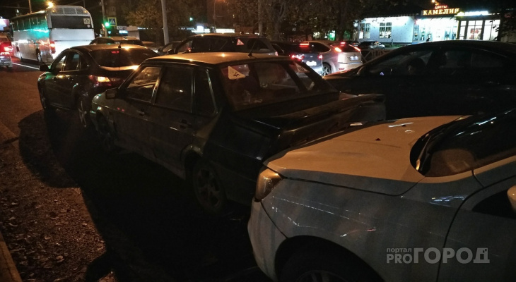 Брагинский «паровозик»: в Ярославле врезались четыре машины