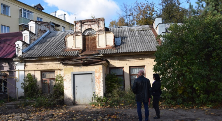 Пытались уничтожить: Флигелям усадьбы Вахрамеева в Ярославле присвоен статус памятников