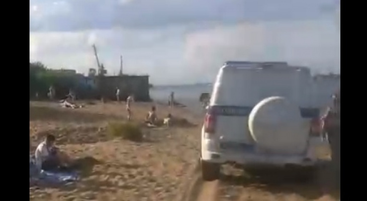 Тонул на глаза у жены: полиция об инциденте на городском пляже в Ярославле