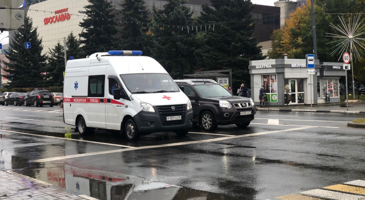 Нелепая смерть у торгового центра: двое мужчин погибли в Ярославле