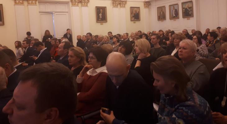 Плафоны начала 20-го века: на публичных слушаниях ярославцы критиковали новый бюджет