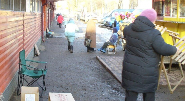 "Пытались заработать на хлеб": на пенсионерок устроили "облаву" в Ярославле