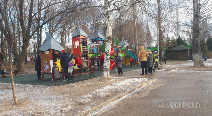 "Загнобят воспиталки": о поборах в детских садах рассказали родители из Ярославля