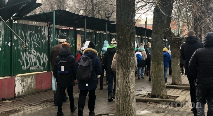 Тысячи остались дома: власти о ситуации в школах в первый день карантина в Ярославле