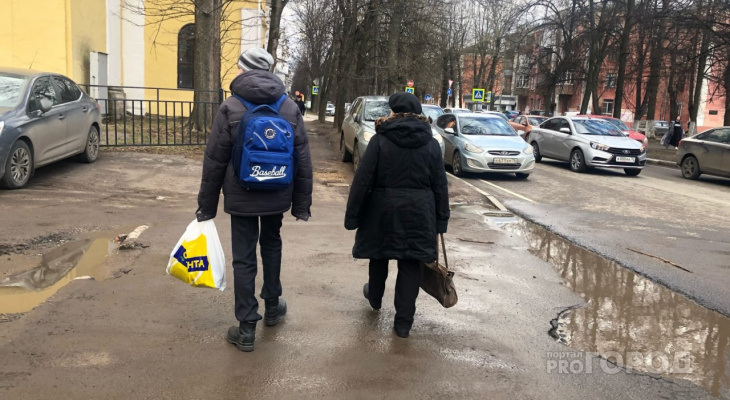 Отдыхаем весной, учимся летом: о переносе школьных занятий говорят в России