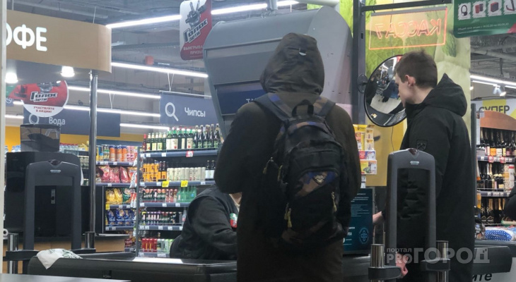 "Закрыли только фудкорт": покупатели разоблачили торговые центры в Ярославле