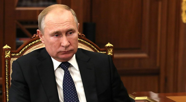 Штрафовать будут даже здоровых: Путин подписал новый закон о карантине