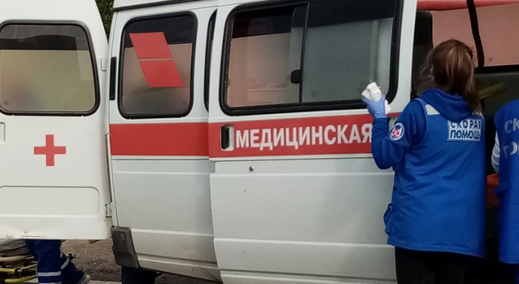 Пятилетняя девочка выпала из окна под Ярославлем: подробности ЧП